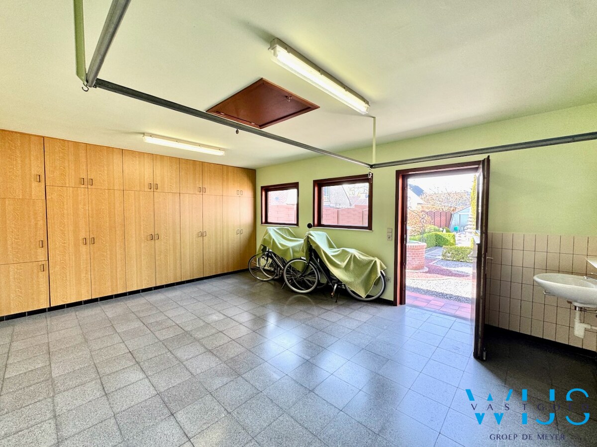 Ongelooflijk goed onderhouden bungalow te Bassevelde ! 