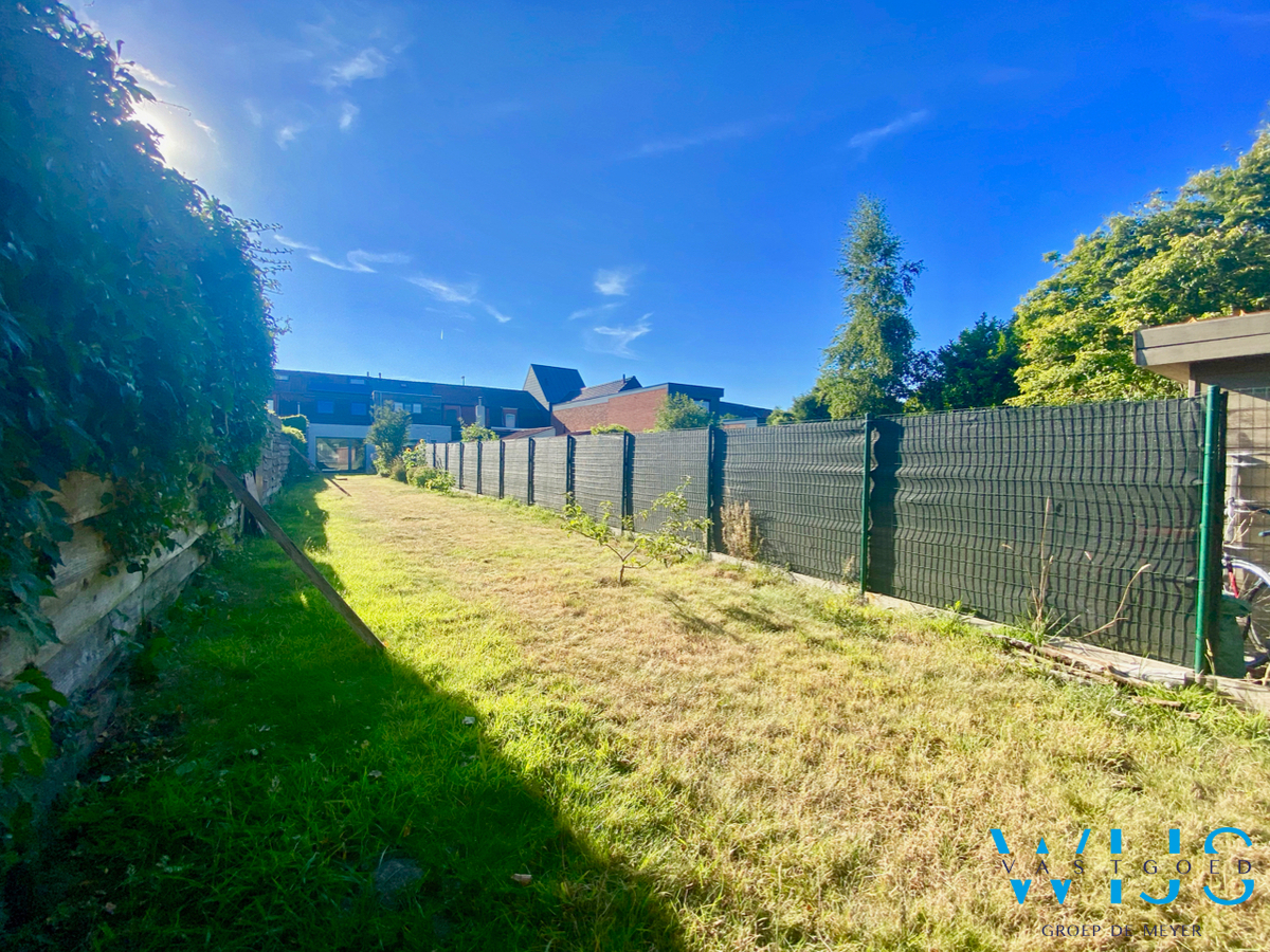 Instapklaar woonhuis met 2 slaapkamers &amp; tuin te SLEIDINGE ! 