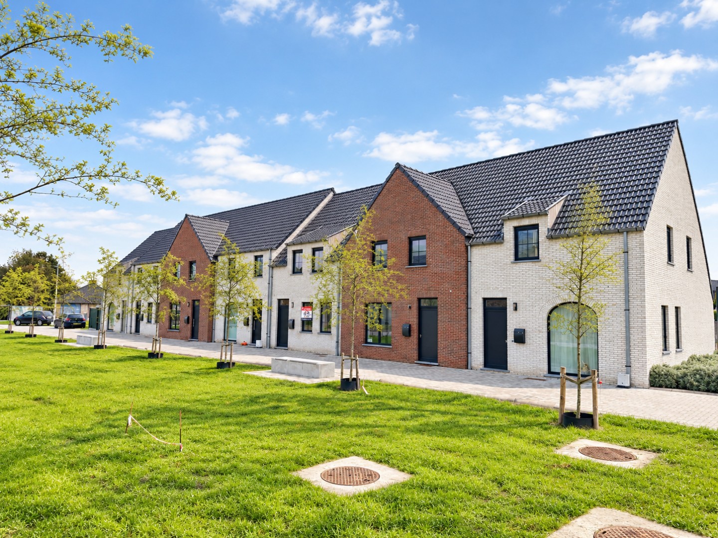 Mooie nieuwbouwwoning met 3 slpk en tuin, rustig gelegen in Torhout Wijnendale 