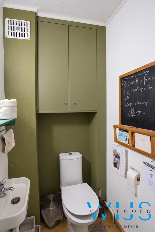 Verzorgde halfopen woning met 4 slaapkamers, tuin en aparte praktijkruimte in Rieme 