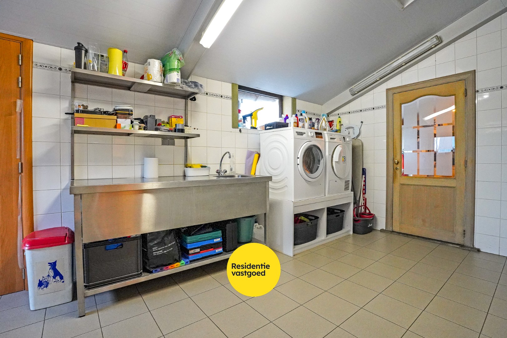 Prachtige, energiezuinig gerenoveerde landelijke villa op 2.542 m² te Nieuwpoort 