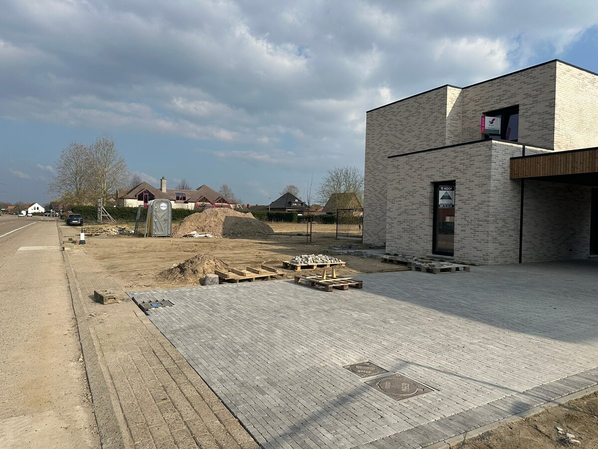 Nieuwbouw instapklare woning met 4 slaapkamers (waarvan 1 gelijkvloers) 