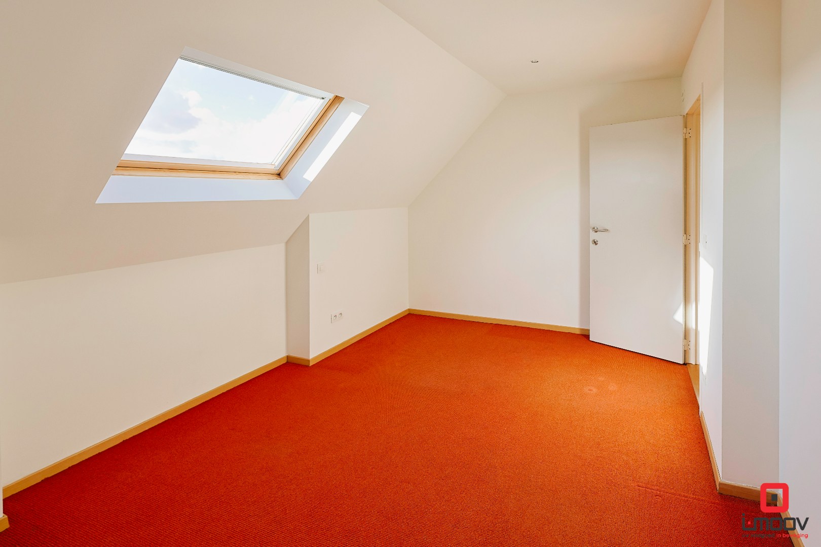 Bel-etagewoning met tuin, loods (450 m²) en tal van mogelijkheden 