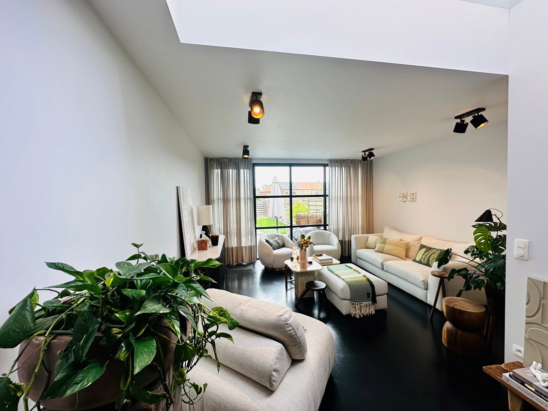 Moderne rijwoning in Hasselt met tuin, terras en 3 slaapkamers 
