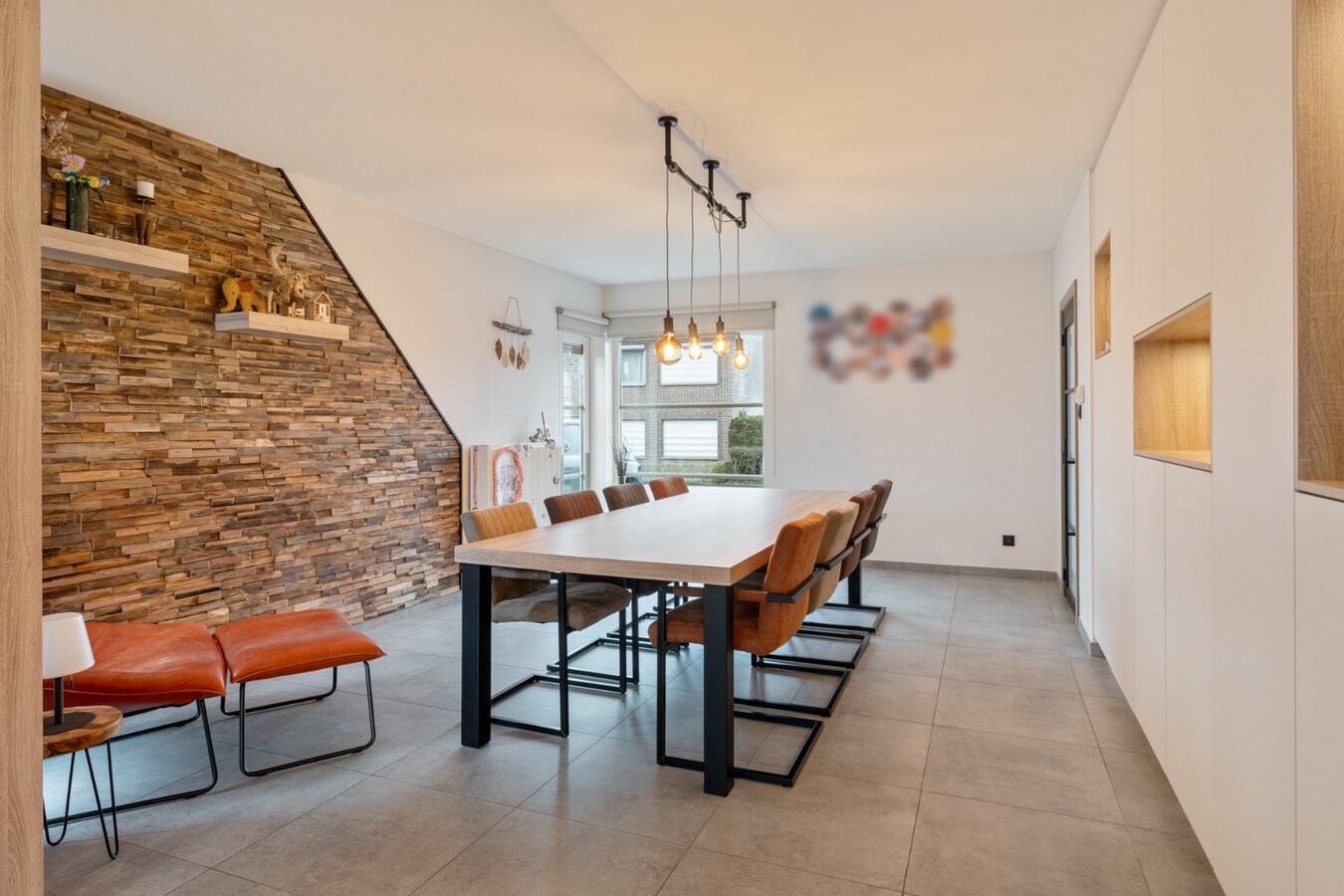 Recente, goed afgewerkte gezinswoning op een perceel van 5a15ca nabij het dorpscentrum van Opoeteren! 