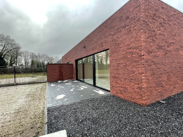 Prachtige nieuwbouw, moderne en energievriendelijke villa met 3 slaapkamers en tuin te Tessenderlo! 