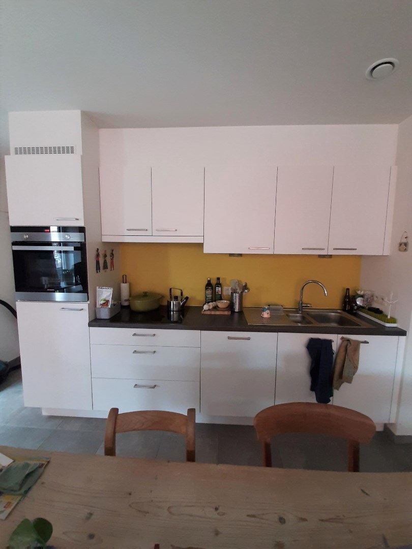Recent appartement, gelegen op de eerste verdieping, met 2 slaapkamers 