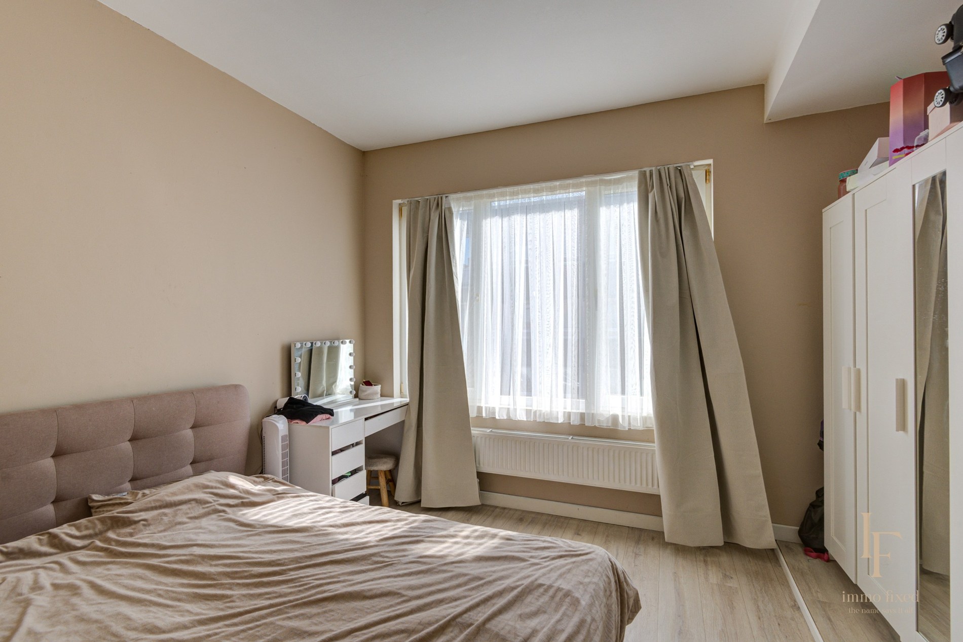 Appartement met twee slaapkamers en gezellig terrasje te Merksem! 