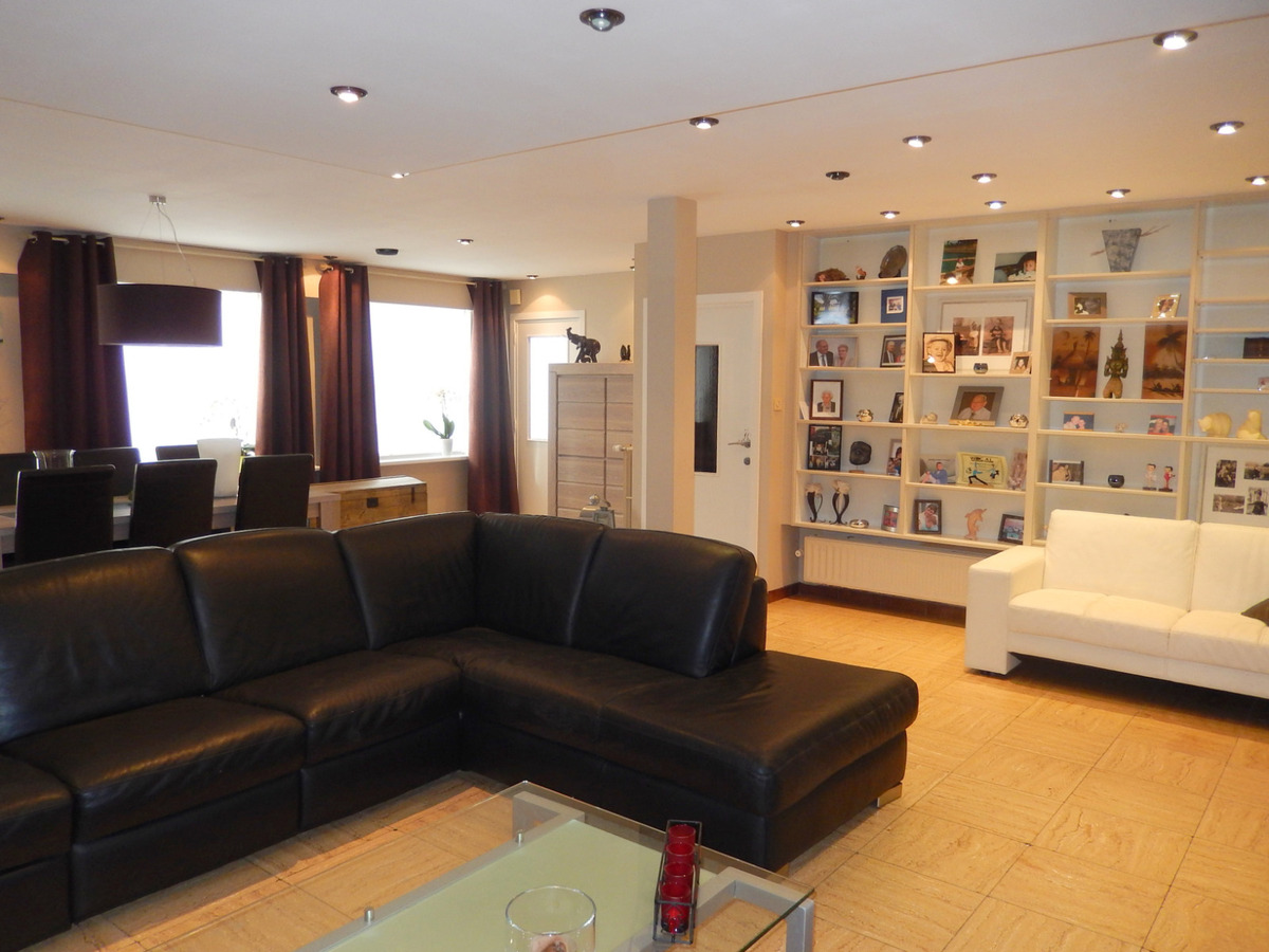 Woning met mogelijkheid tot uitbaten handelspand 