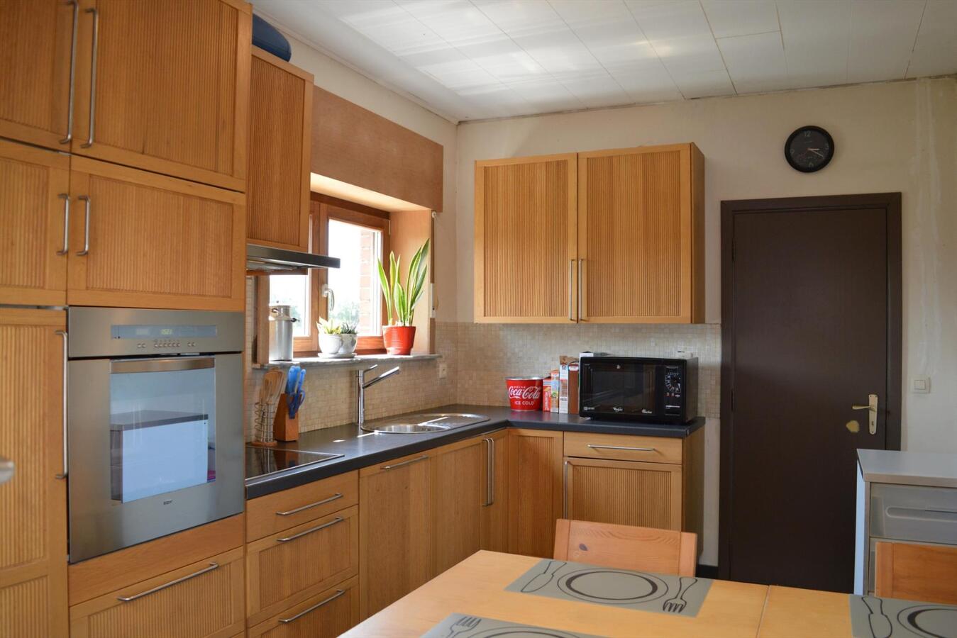 Gerenoveerde woning op ca. 6500m² te Buggenhout 