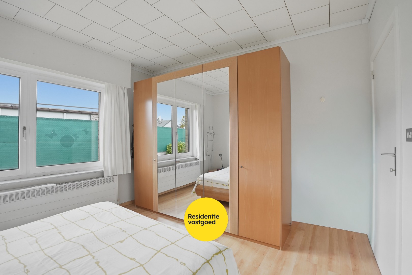 Verzorgde bungalow met 3 slpks op 571m² in rustige woonwijk te Varsenare 