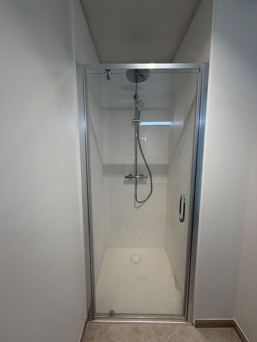 Nieuwbouw gelijkvloers appartement met 2 slaapkamers te huur in centrum Geel 