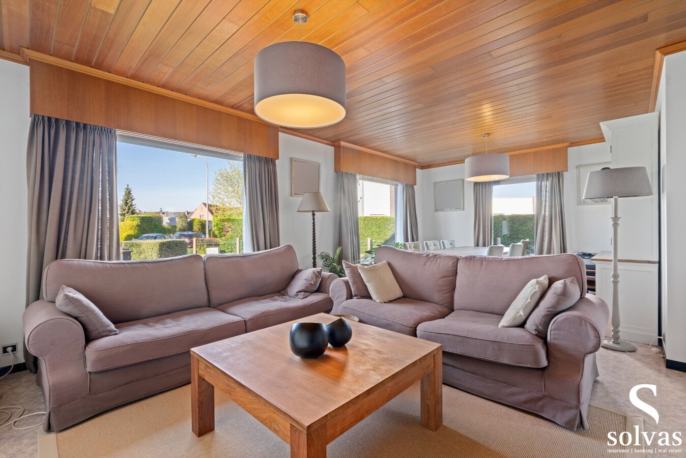 Halfopen woning op toplocatie! 