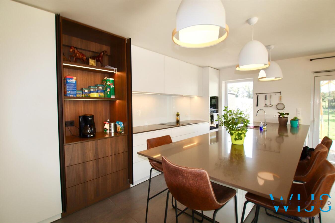 Enorm ruime nieuwbouwwoning op een perceel van 1088 m² te ERTVELDE ! 