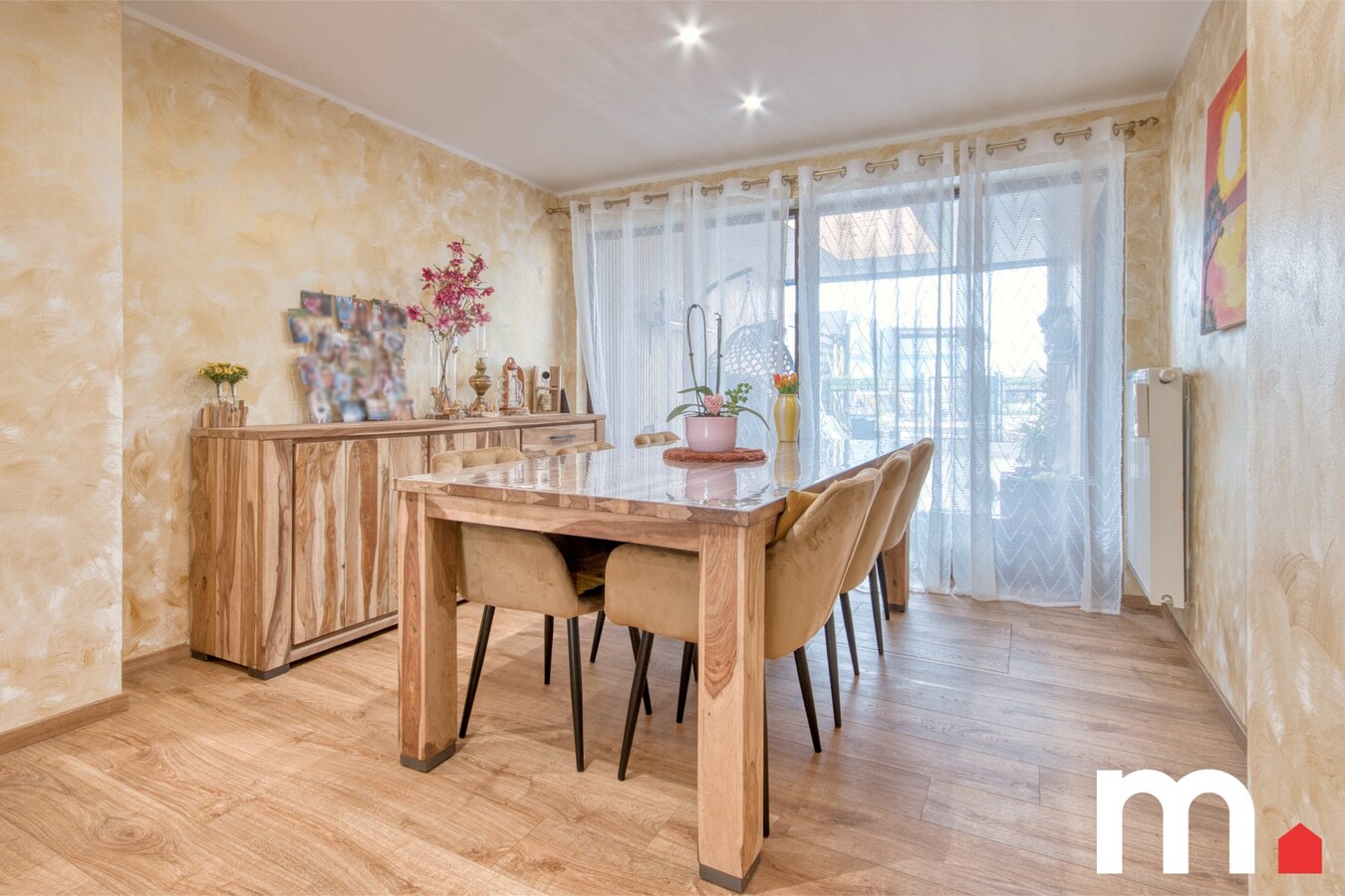 Instapklare woning te Deerlijk met 4 slaapkamers nabij het centrum! EPC B 