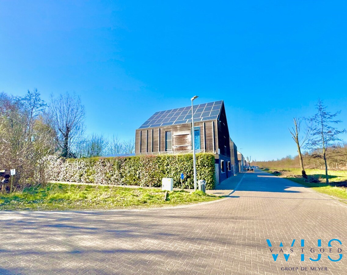 Zeer ruime gezinswoning te Zelzate ! 