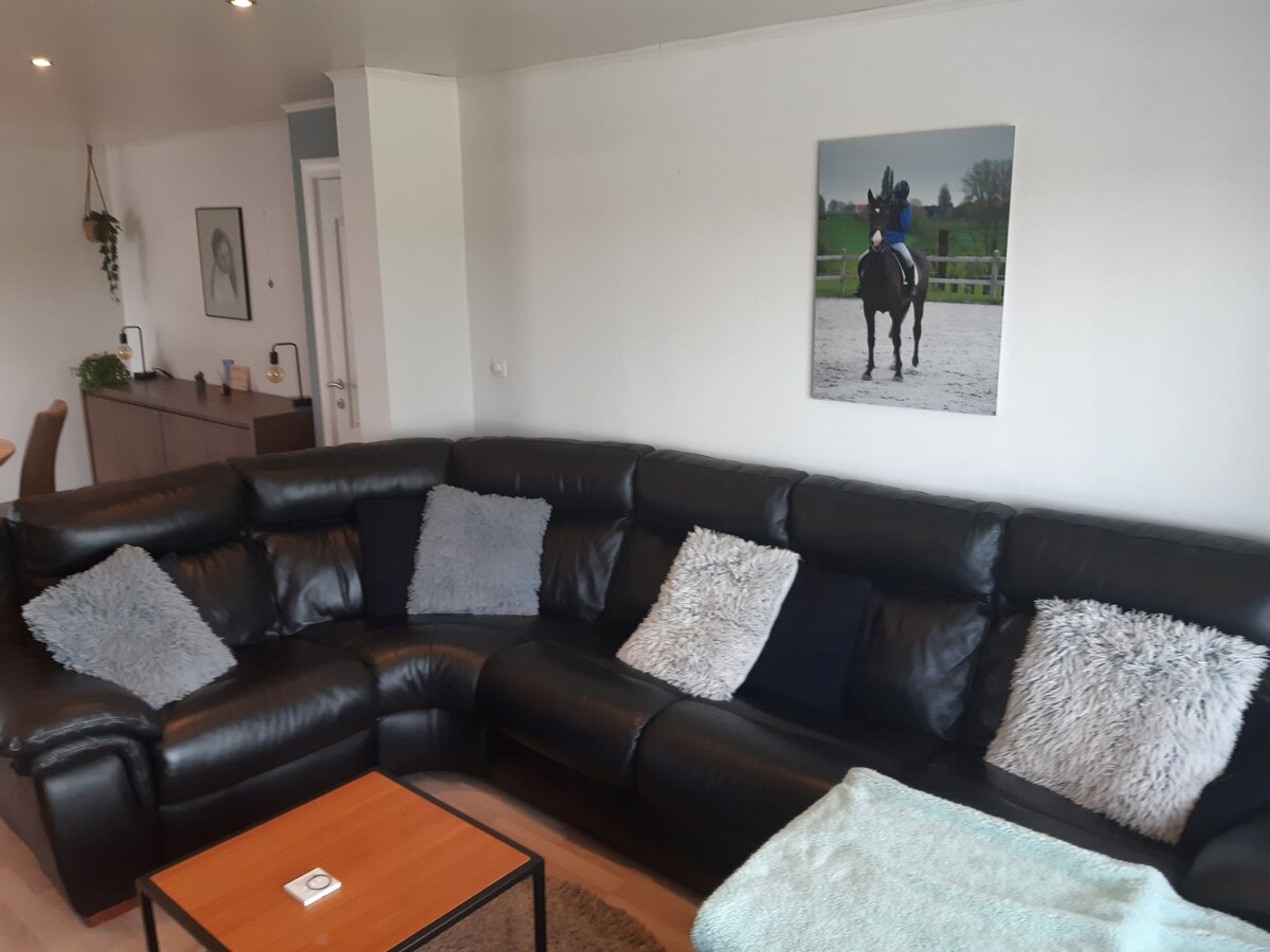 Praktische gezinswoning met leuke tuin. 