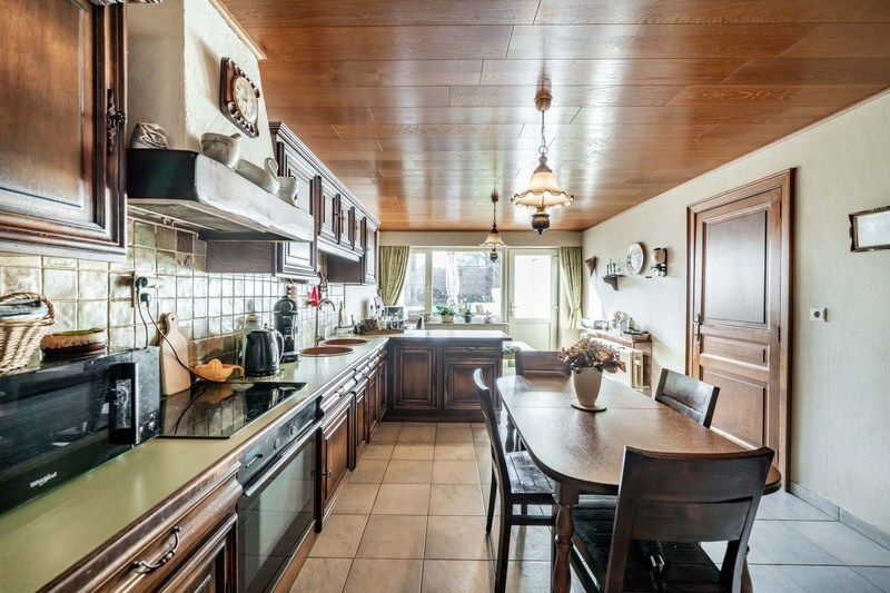 Prachtige authentieke woning met 3 slaapkamers te Landen 