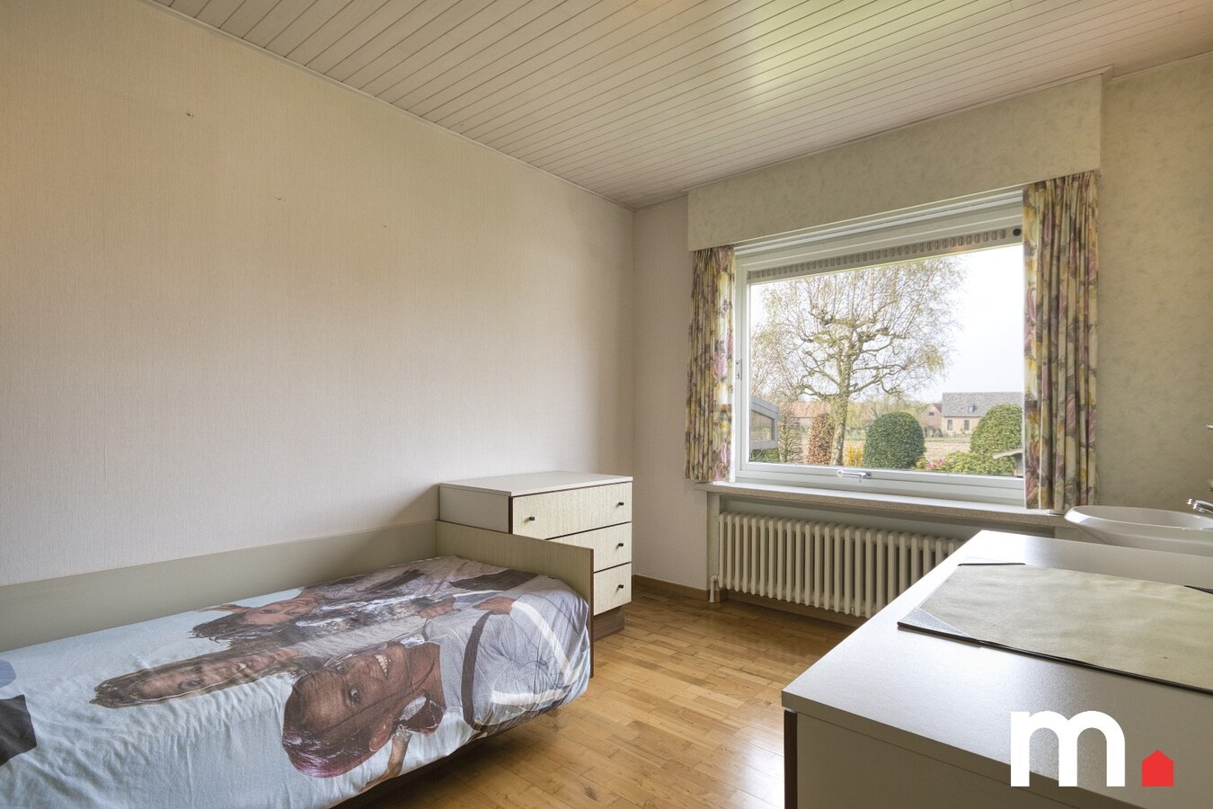 Alleenstaande villa met 5 slaapkamers en zonnige tuin 1127 m² op TOPligging ! 