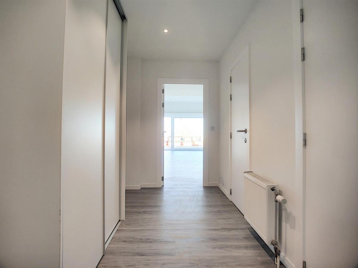 Gerenoveerd appartement op de Zeedijk met aangenaam zicht - Heist 
