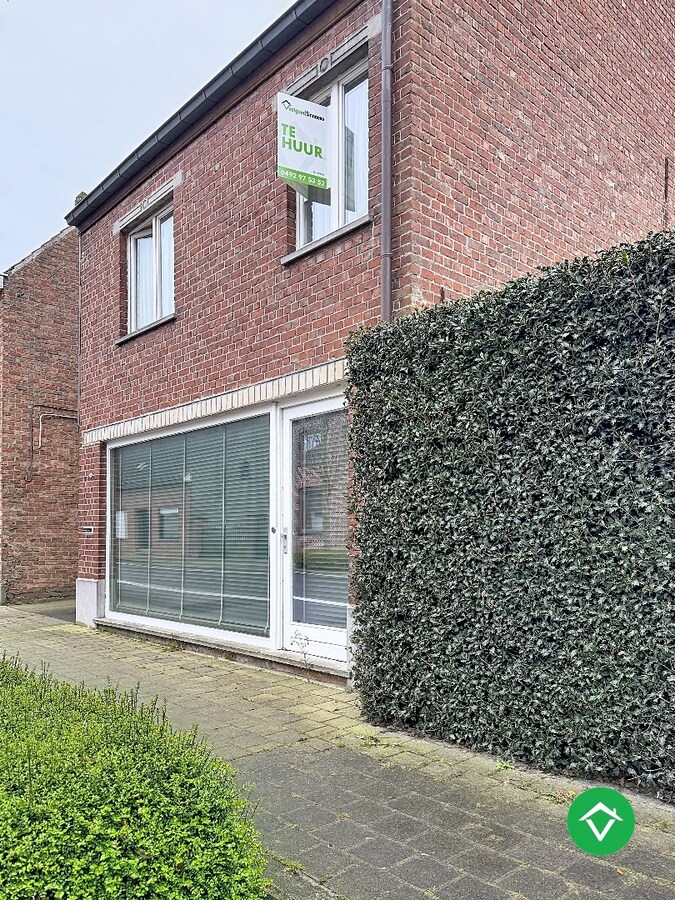 Ruime woning met 4 slaapkamers en terras te Ichtegem 