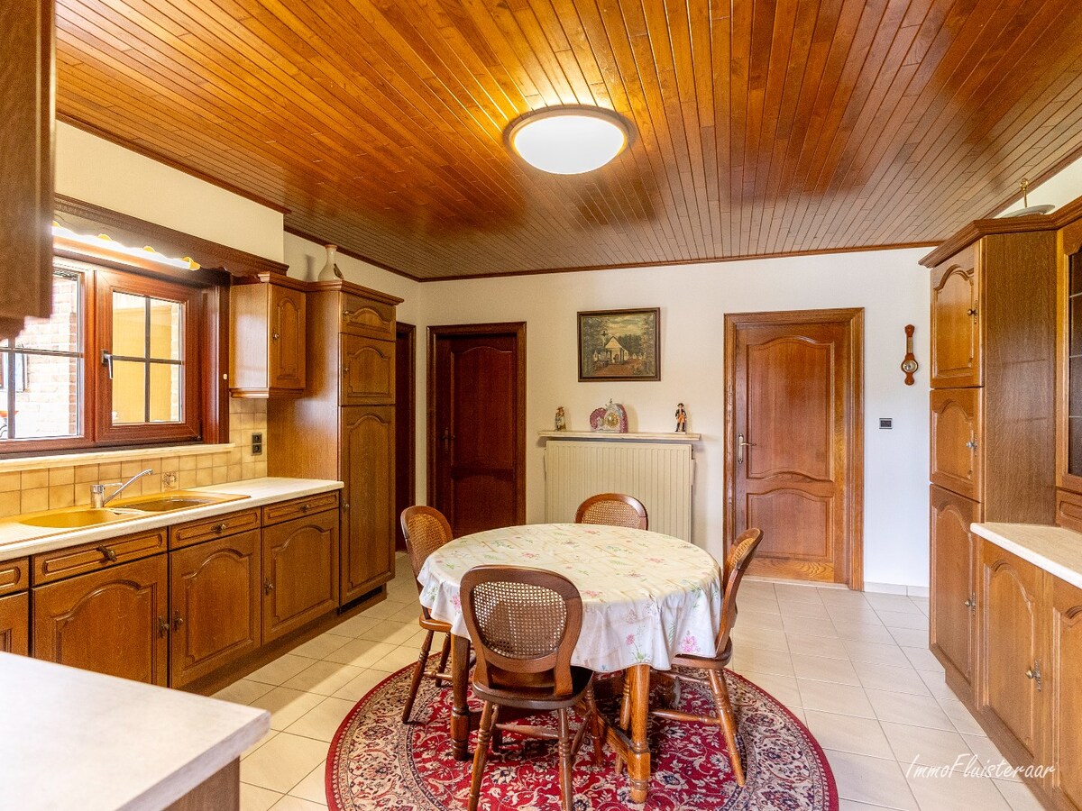 Maison spacieuse avec bâtiment d'écurie et prairies sur environ 3,8 hectares à Berlaar. 