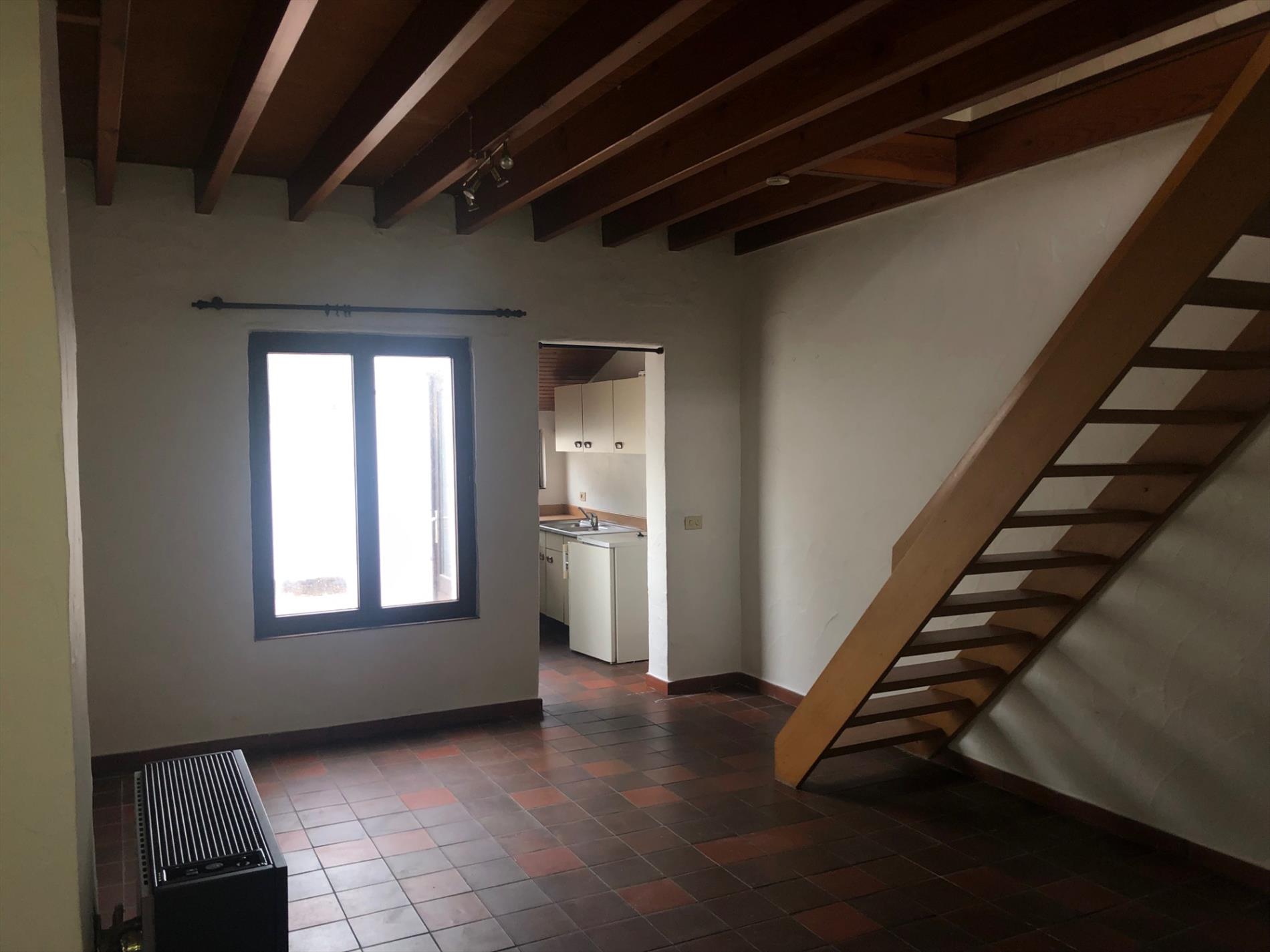 Gezellige rijwoning met 1 slpk en koertje 