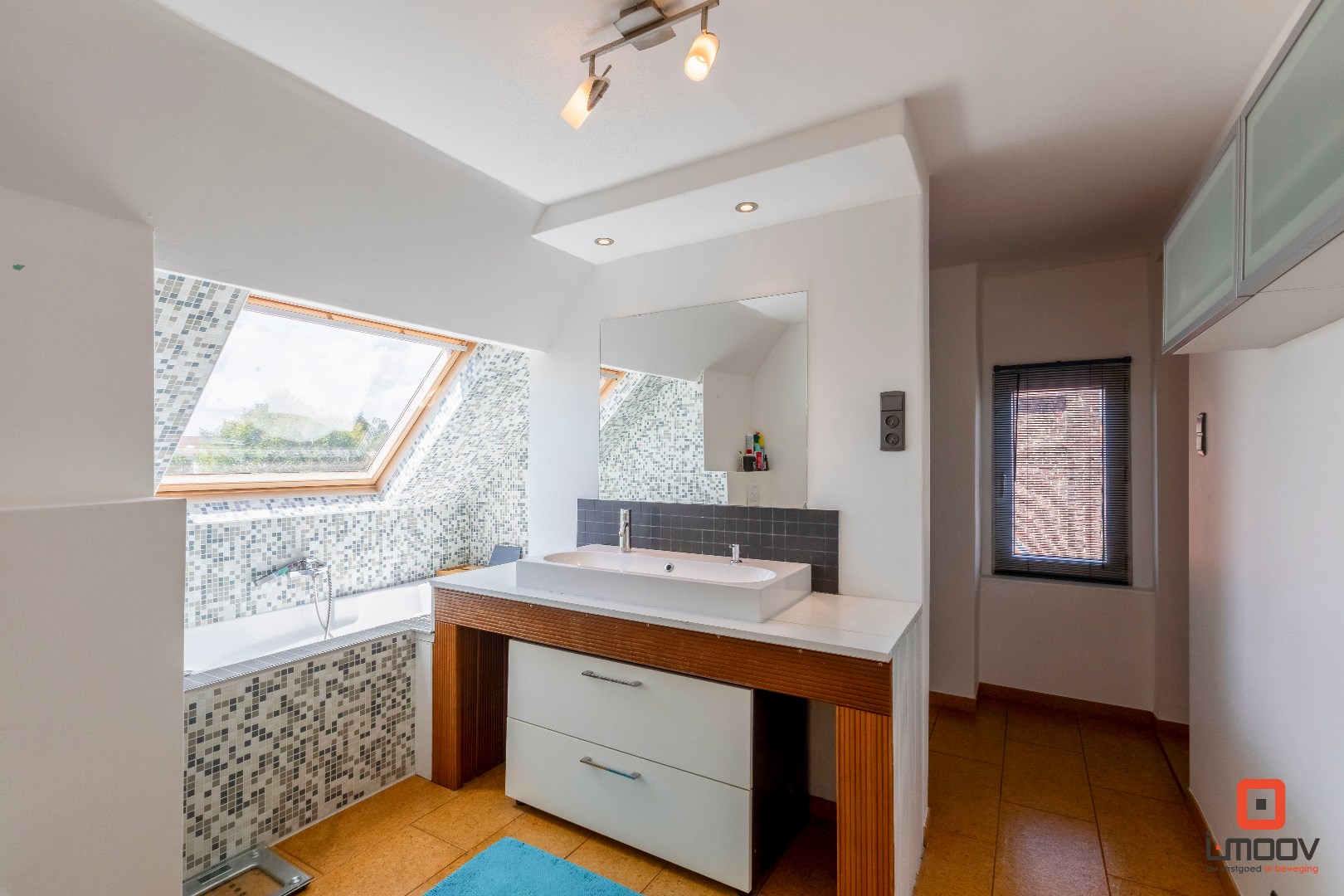 Charmante, instapklare woning met grote stadstuin in Deinze! 