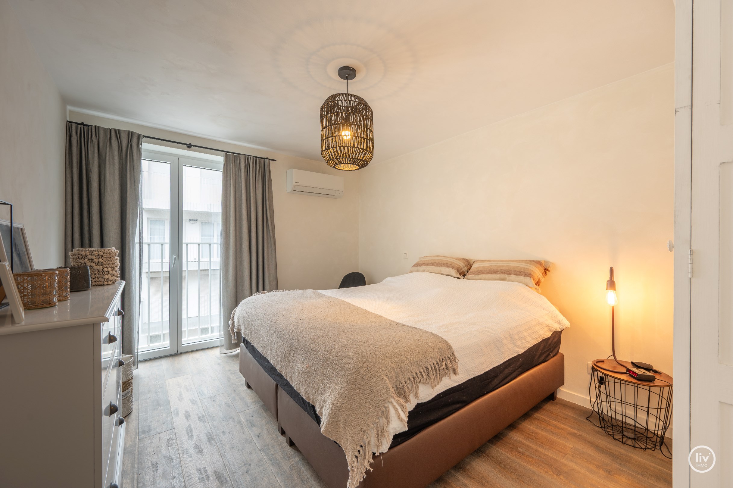 Luxueuze mezzanine van ca. 215 m² met open zichten op toplocatie in Duinbergen 