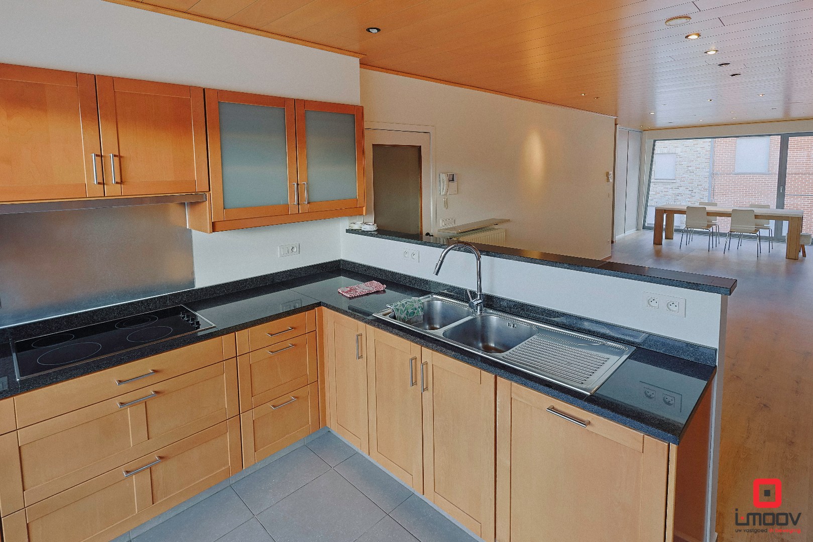 Bel-etagewoning met tuin, loods (450 m²) en tal van mogelijkheden 