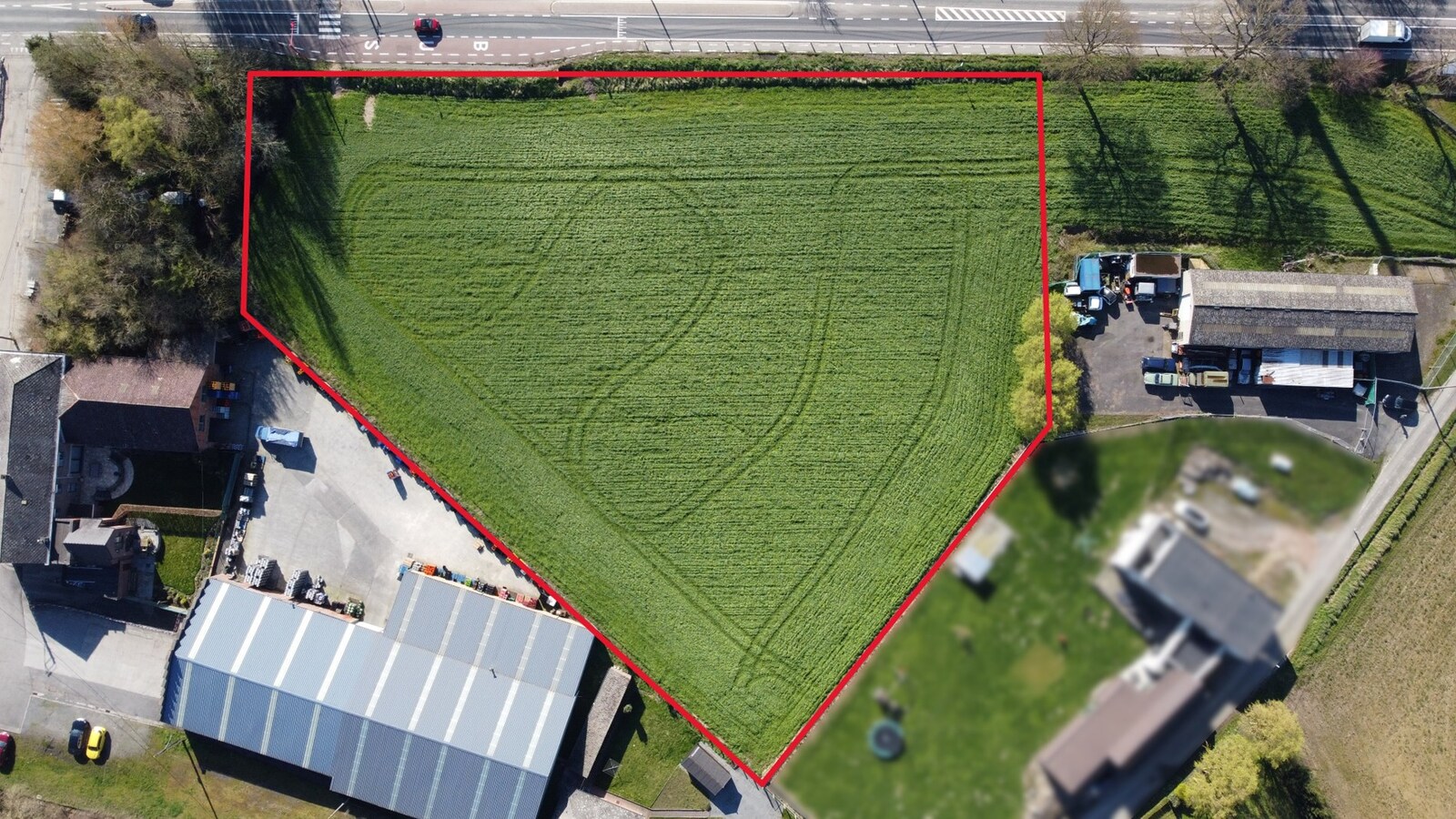 Terrein voor 20 woningen, retail winkel(s) of KMO unit(s) 