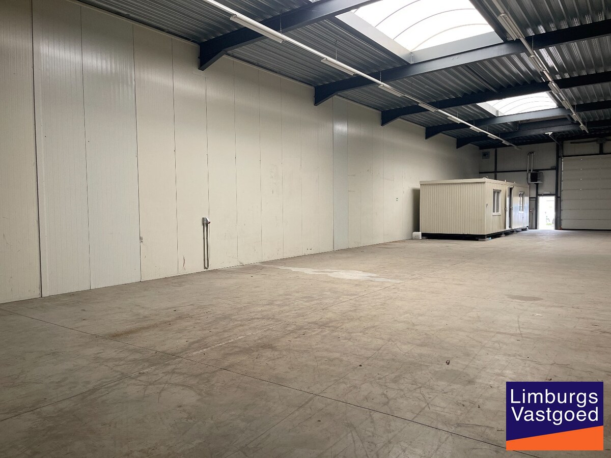 KMO-unit, 335 m², industriezone Genk-Zuid 