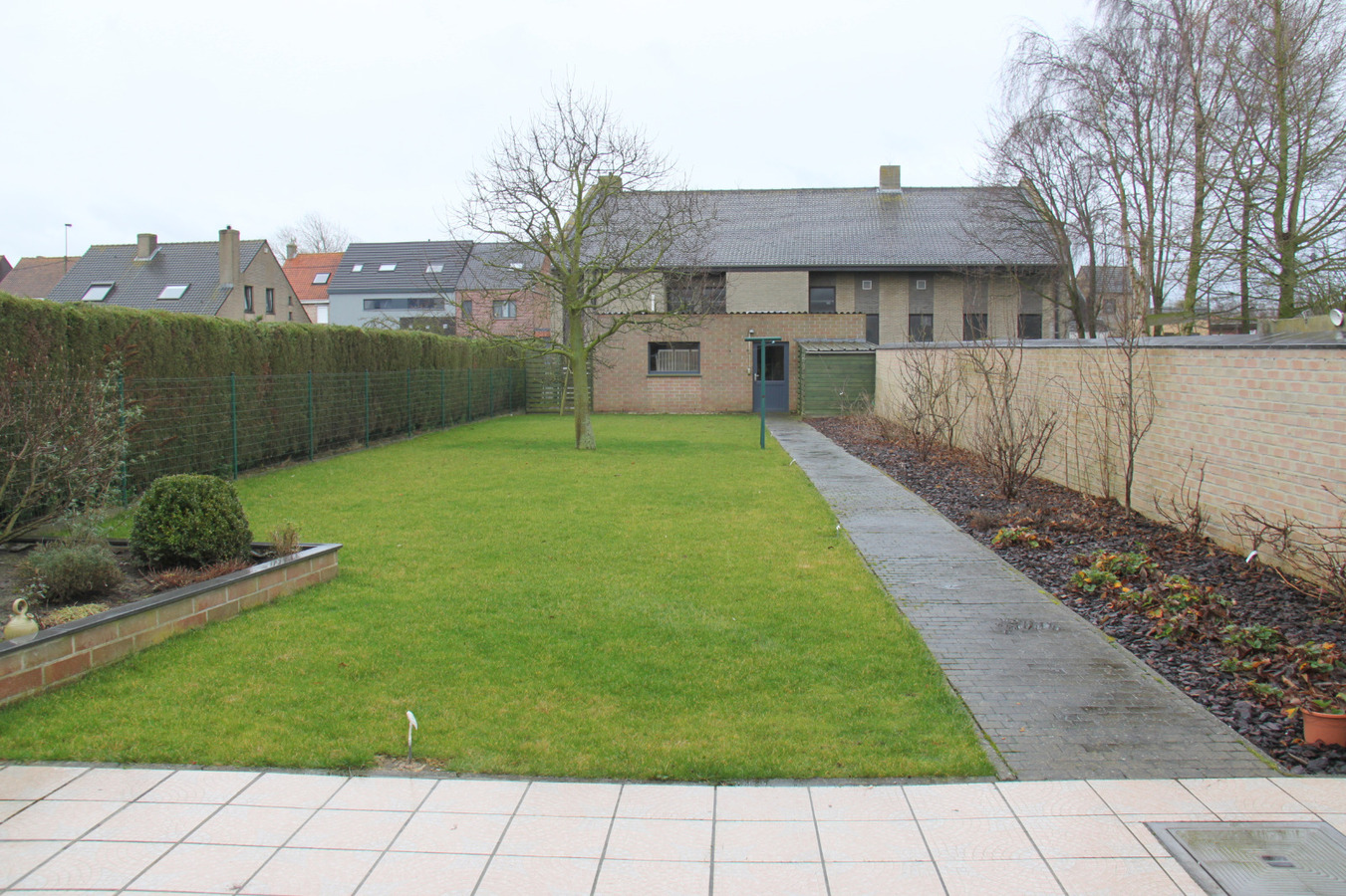 Verzorgde instapklare woning met zonnige tuin 