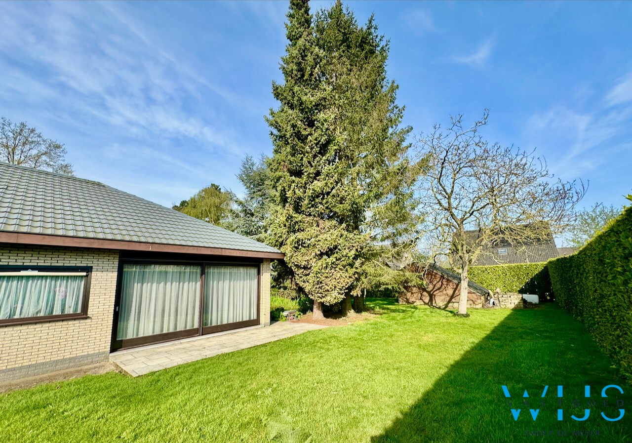 Schitterend woonhuis op een fantastisch perceel van 2859 m² te Drongen ! 