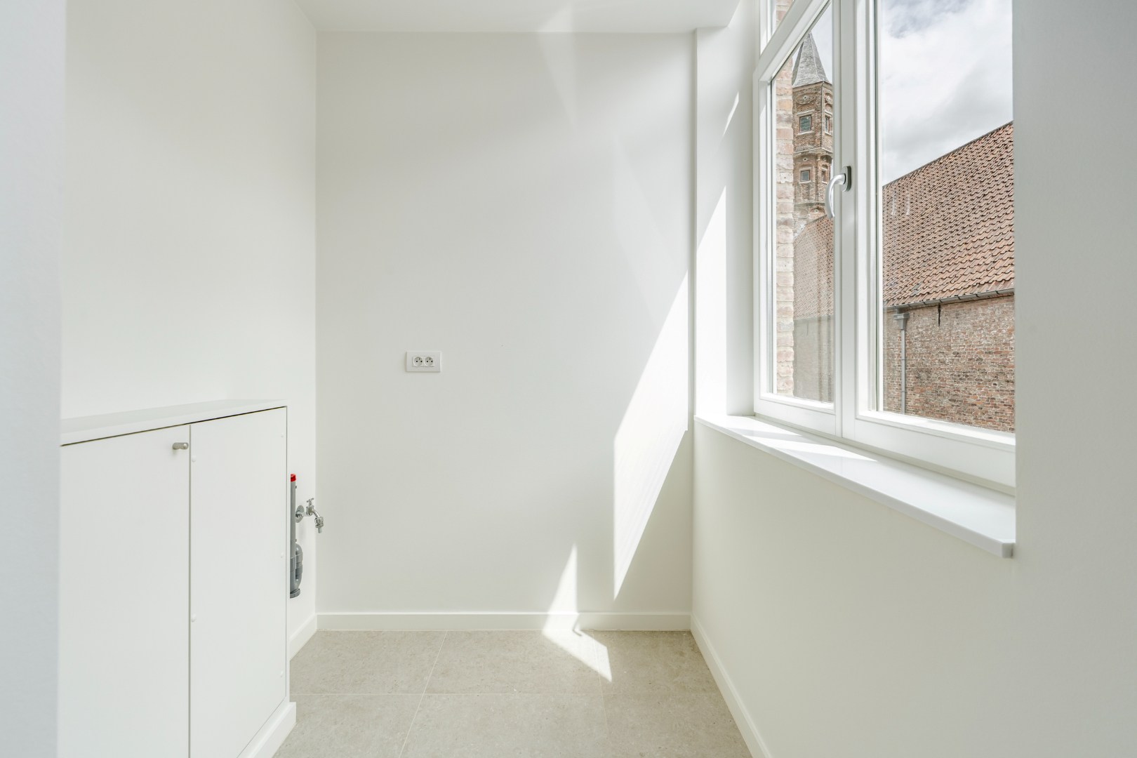 Exclusieve nieuwbouwwoning te huur met 3 slaapkamers in het hart van Brugge 