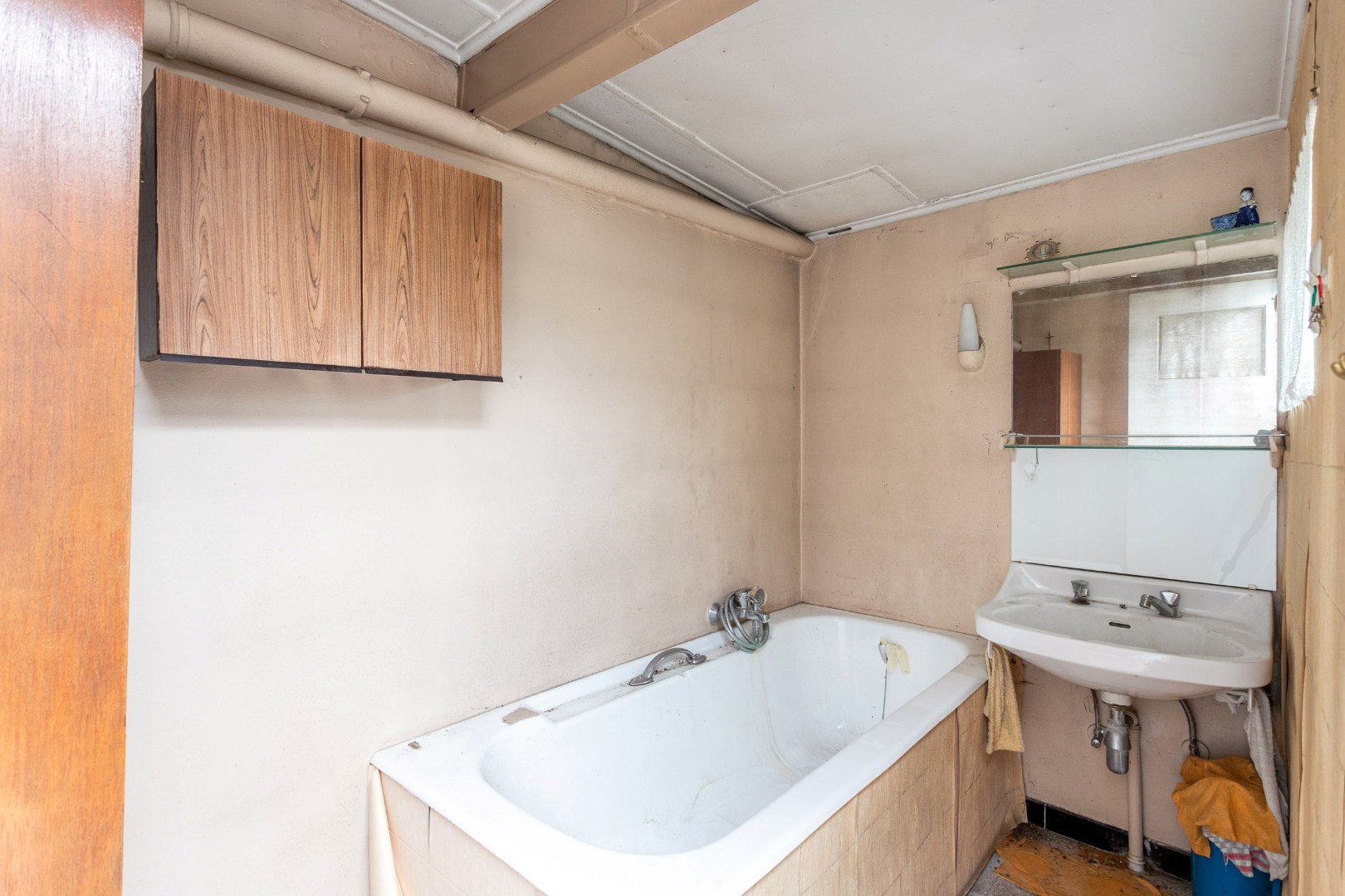 Unieke eigendom met twee woningen op een ruim perceel van 3.130 m² te Galmaarden 