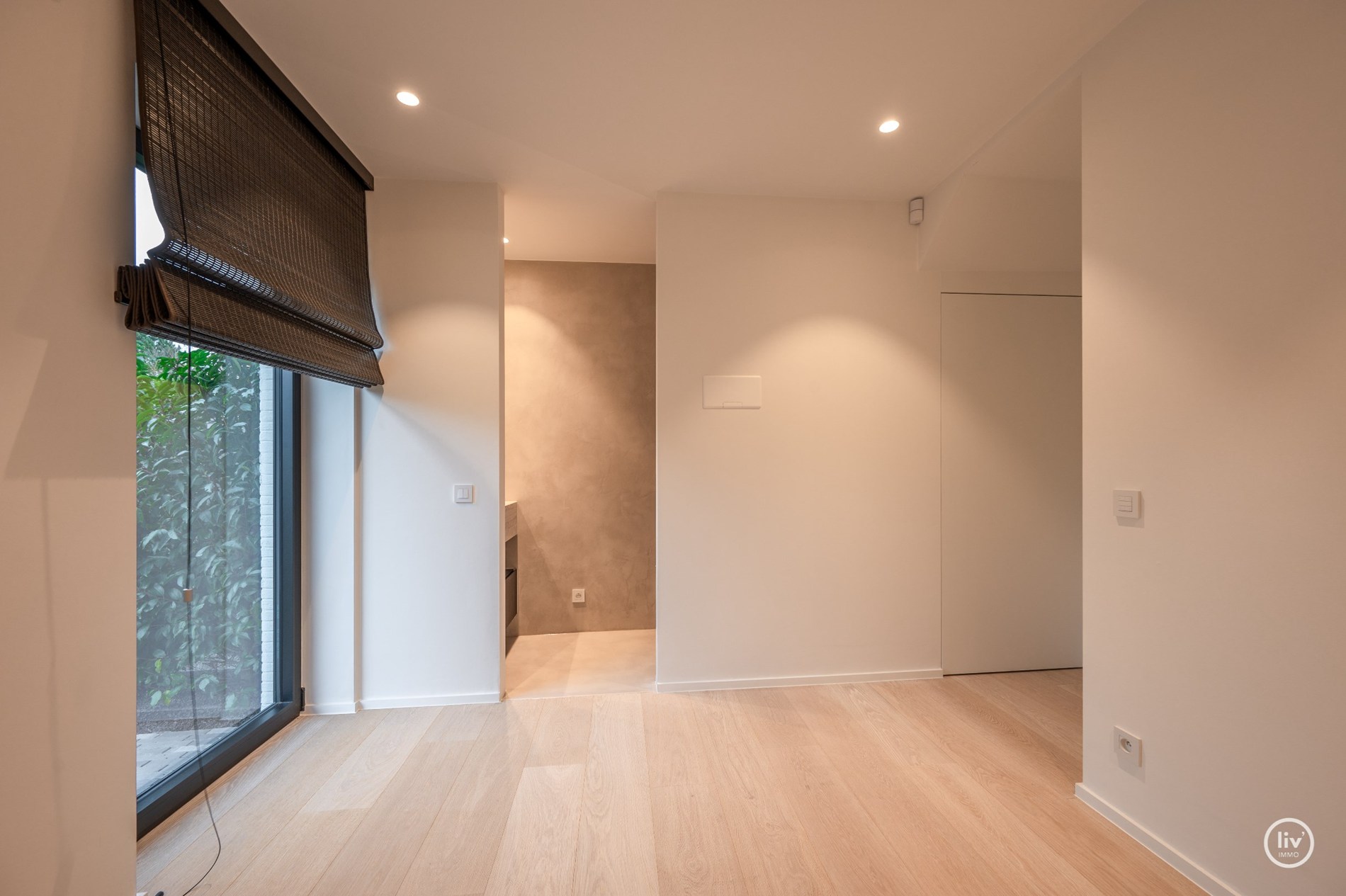 Superbe villa charmante, entièrement rénovée et joliment située dans un quartier résidentiel calme à proximité du centre de Knokke. 