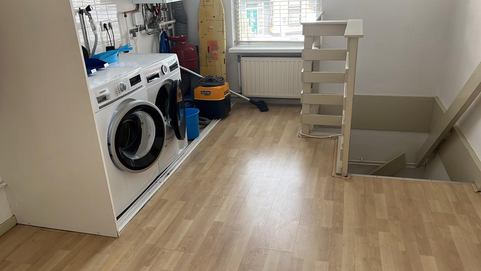 Kamer te huur in hartje Kamperland. Let op! Gezamenlijk wonen; woonkamer/badkamer/keuken worden gedeeld. 