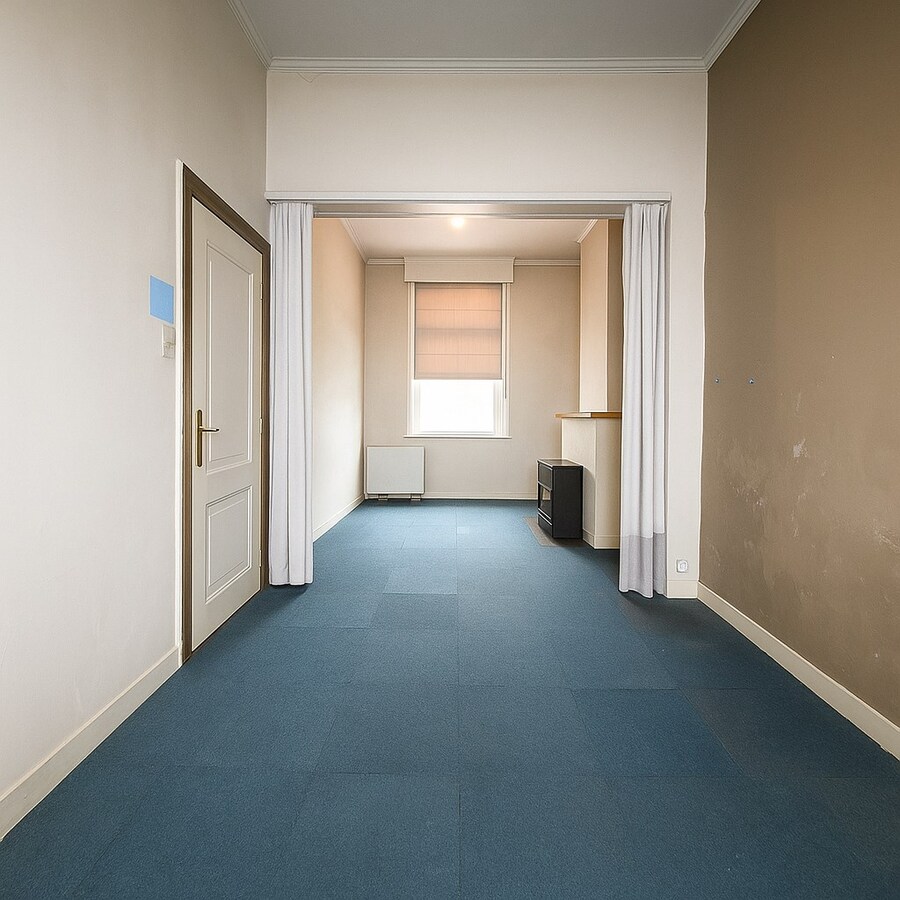 Te koop: Te renoveren woning in het hart van Sint-Niklaas – karakter, ruimte én topligging! 