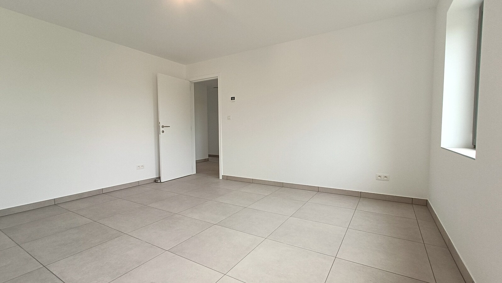 Nieuwbouw woning met tuin, terras en 3 slaapkamers 