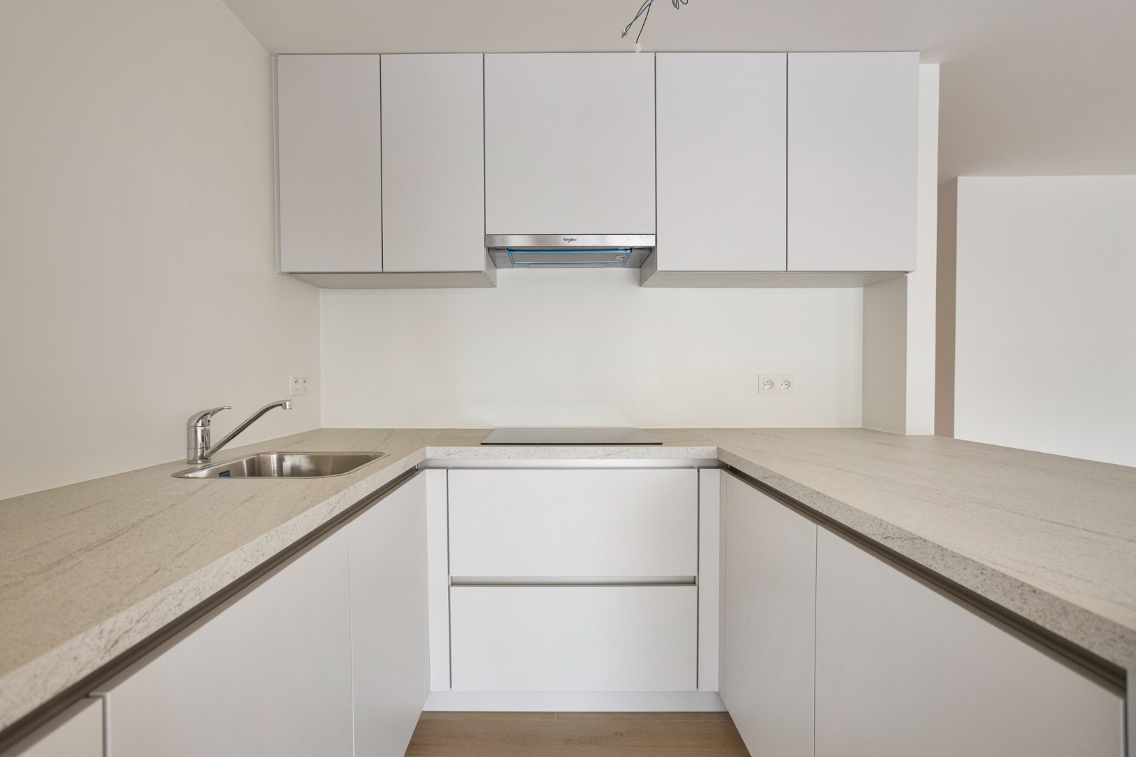 Recent en energiezuinig dakappartement met 2 slpk. in Geel-centrum 