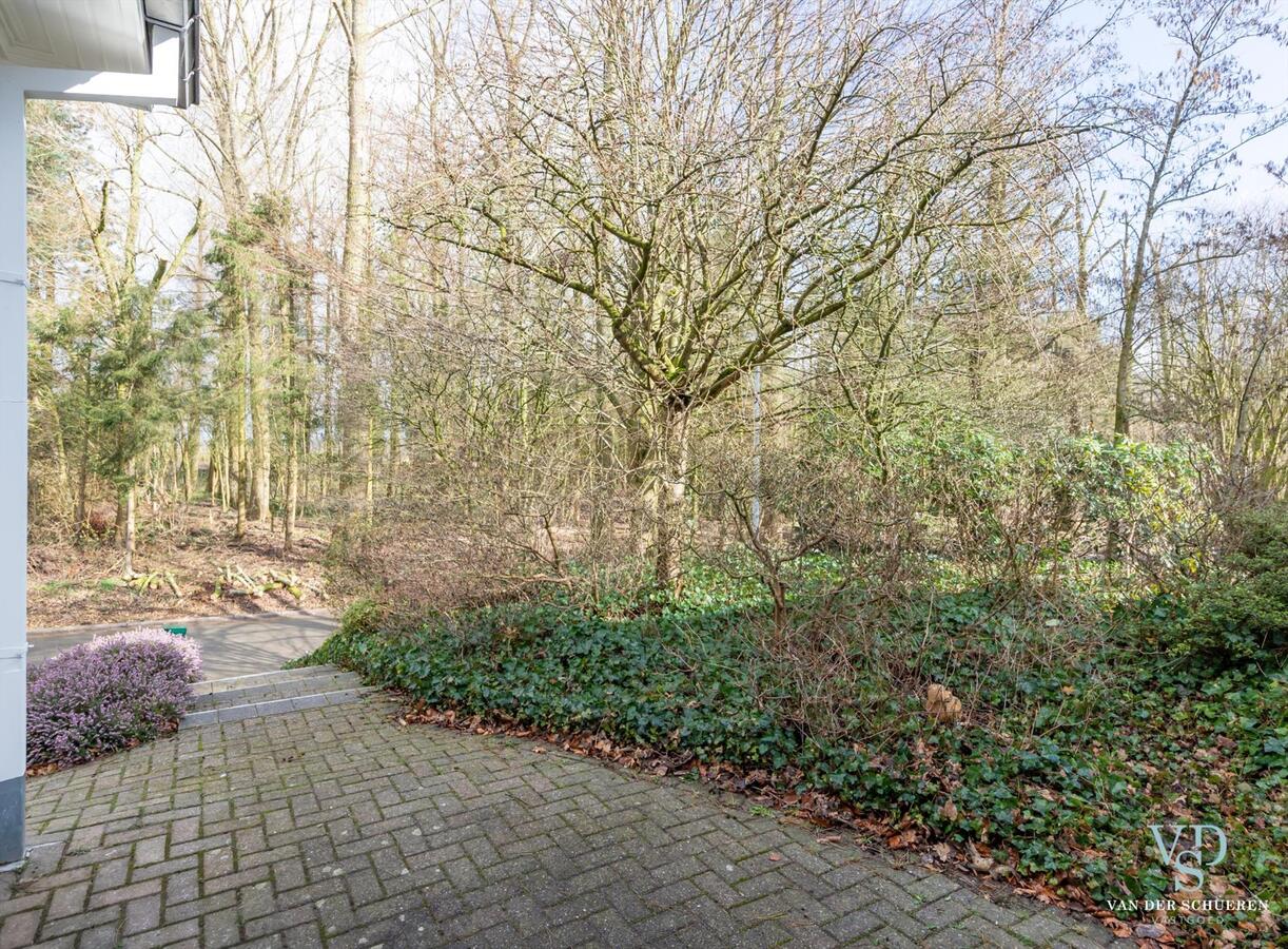 Stijlvolle villa in prachtige, groene omgeving.    Exclusief. 