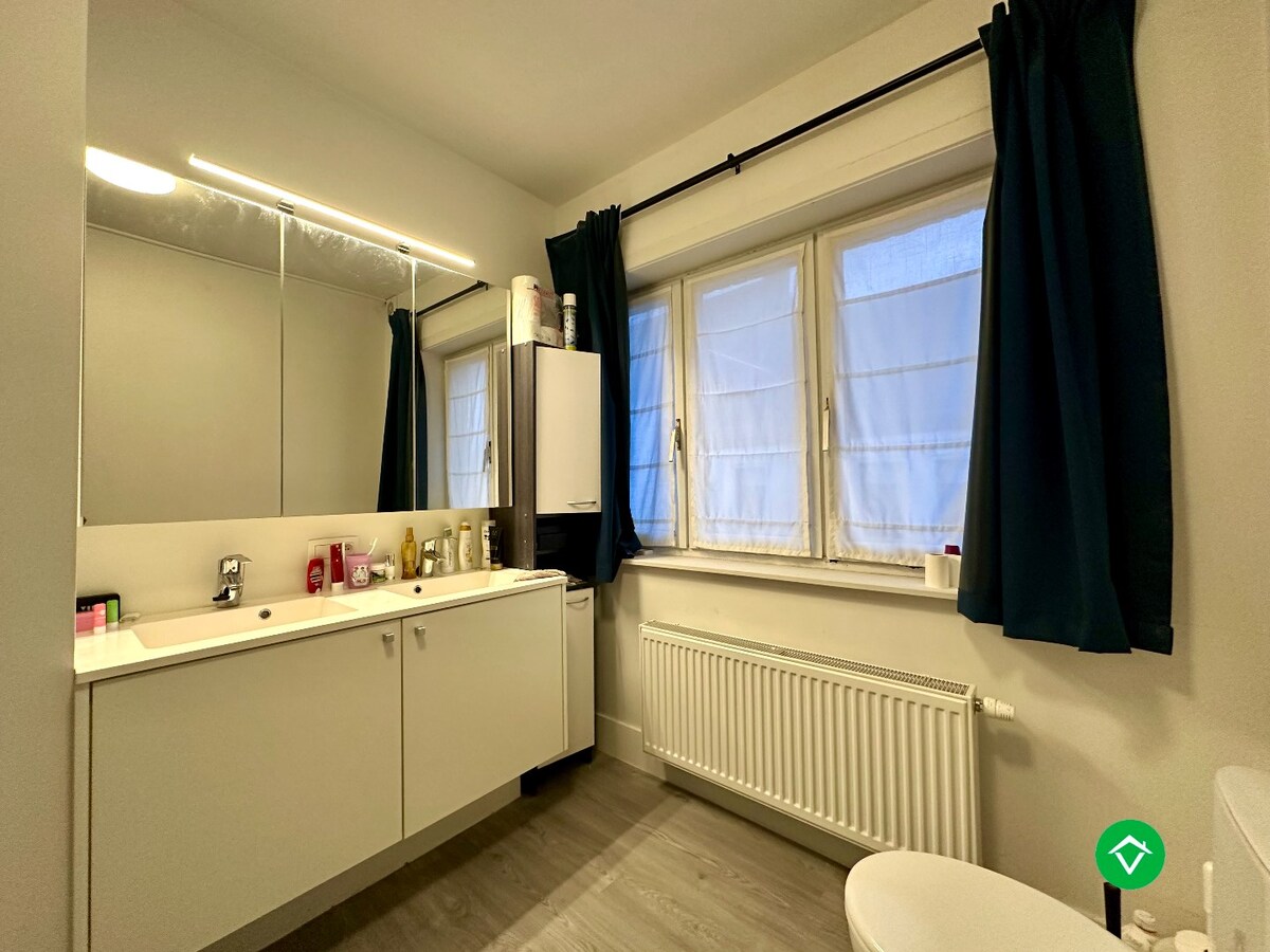 Instapklare woning met 2 slaapkamers in het centrum van Hooglede 