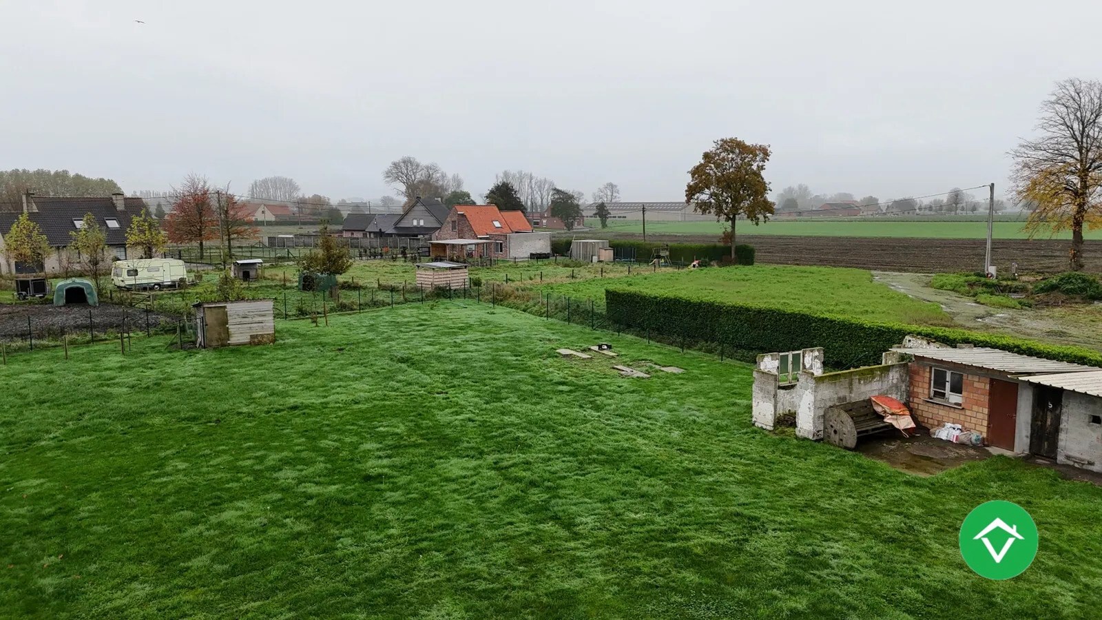 Rustig gelegen te renoveren woning in Torhout 