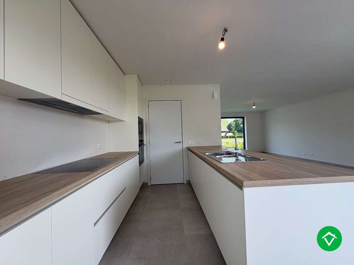 TE HUUR – Energiezuinige nieuwbouwwoning met tuin 