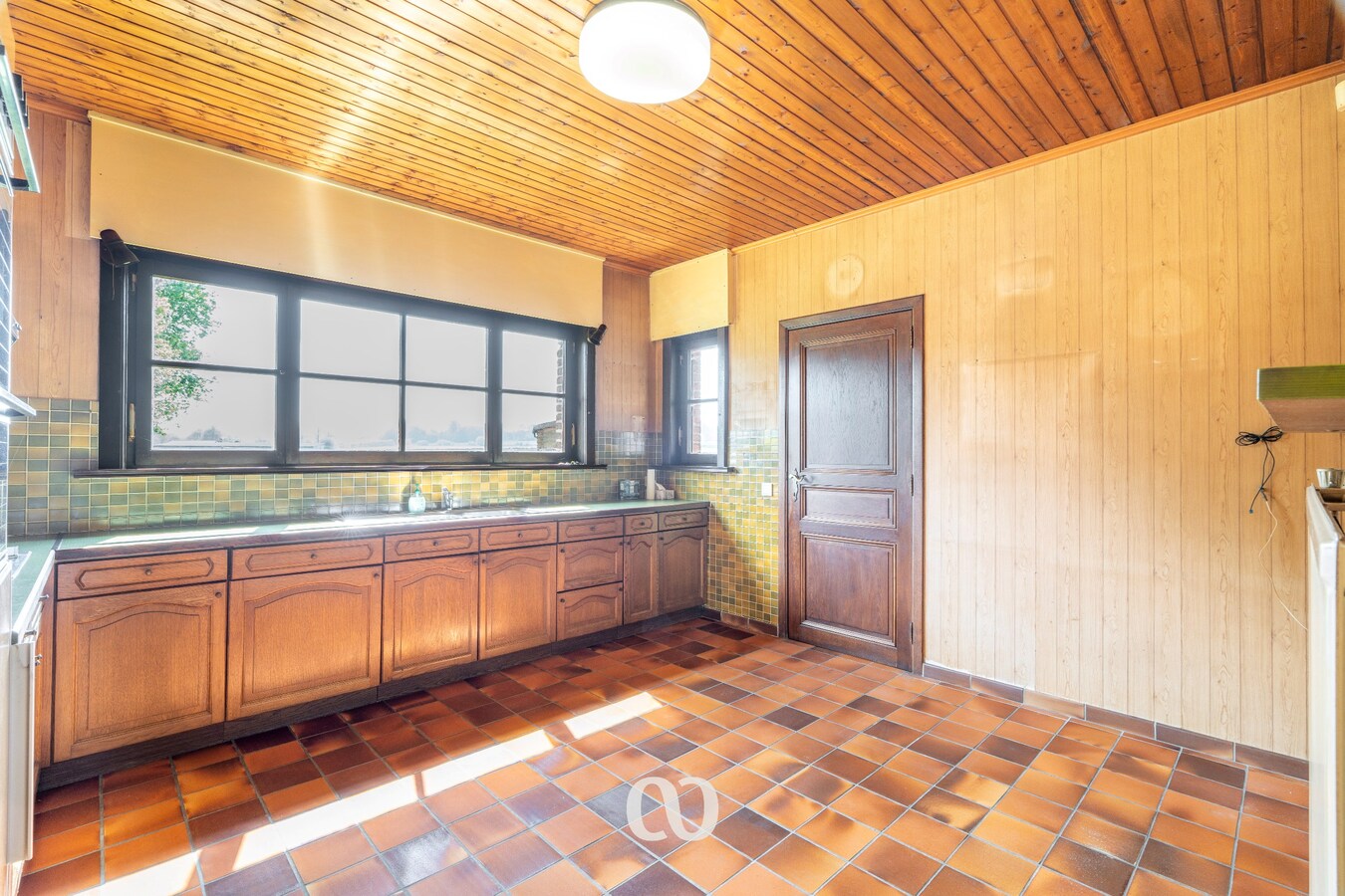 Prachtig gelegen gezinswoning met tuin en uitzicht in het centrum van Etikhove 