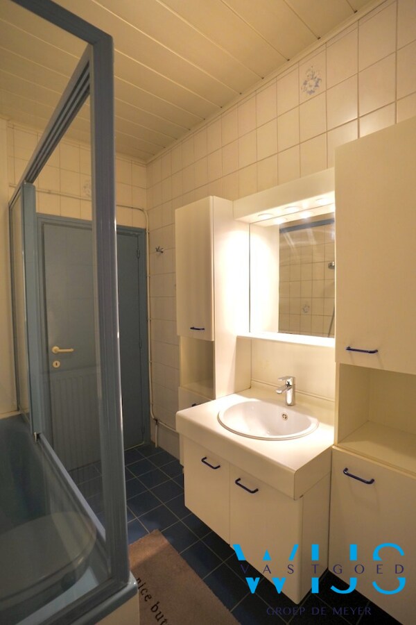 Instapklaar appartement in hartje Ertvelde ! 
