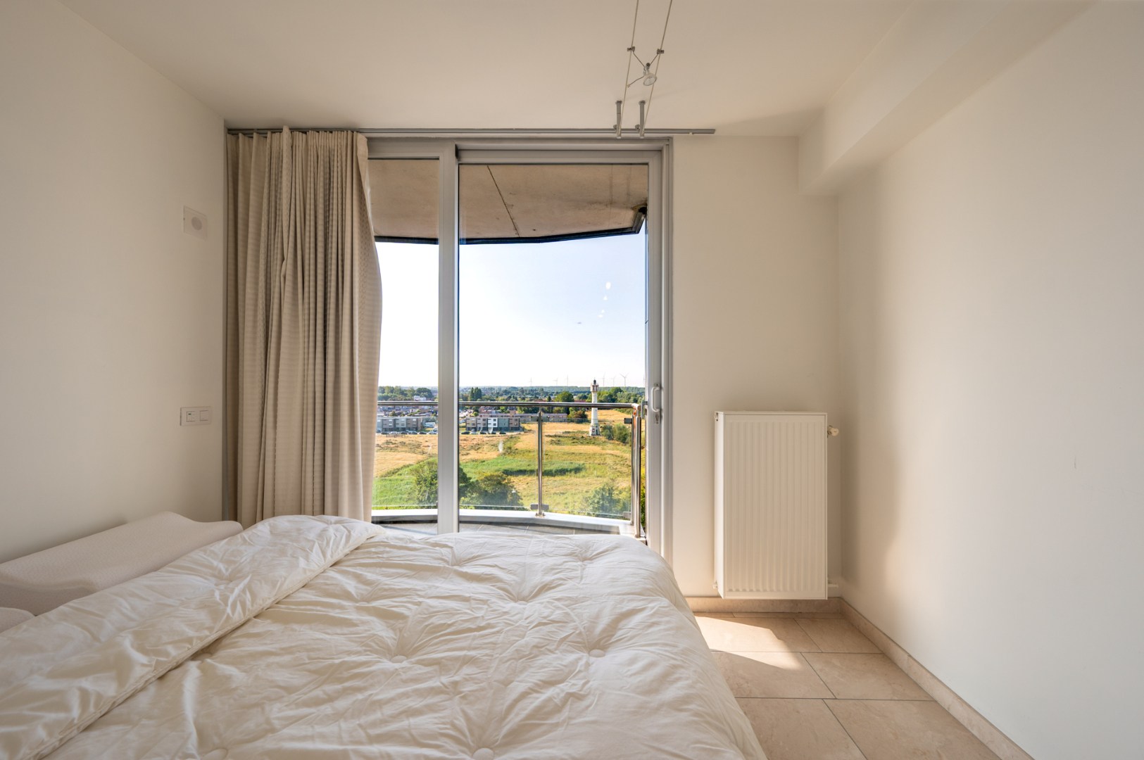 Ruim appartement met FRONTAAL ZEEZICHT 