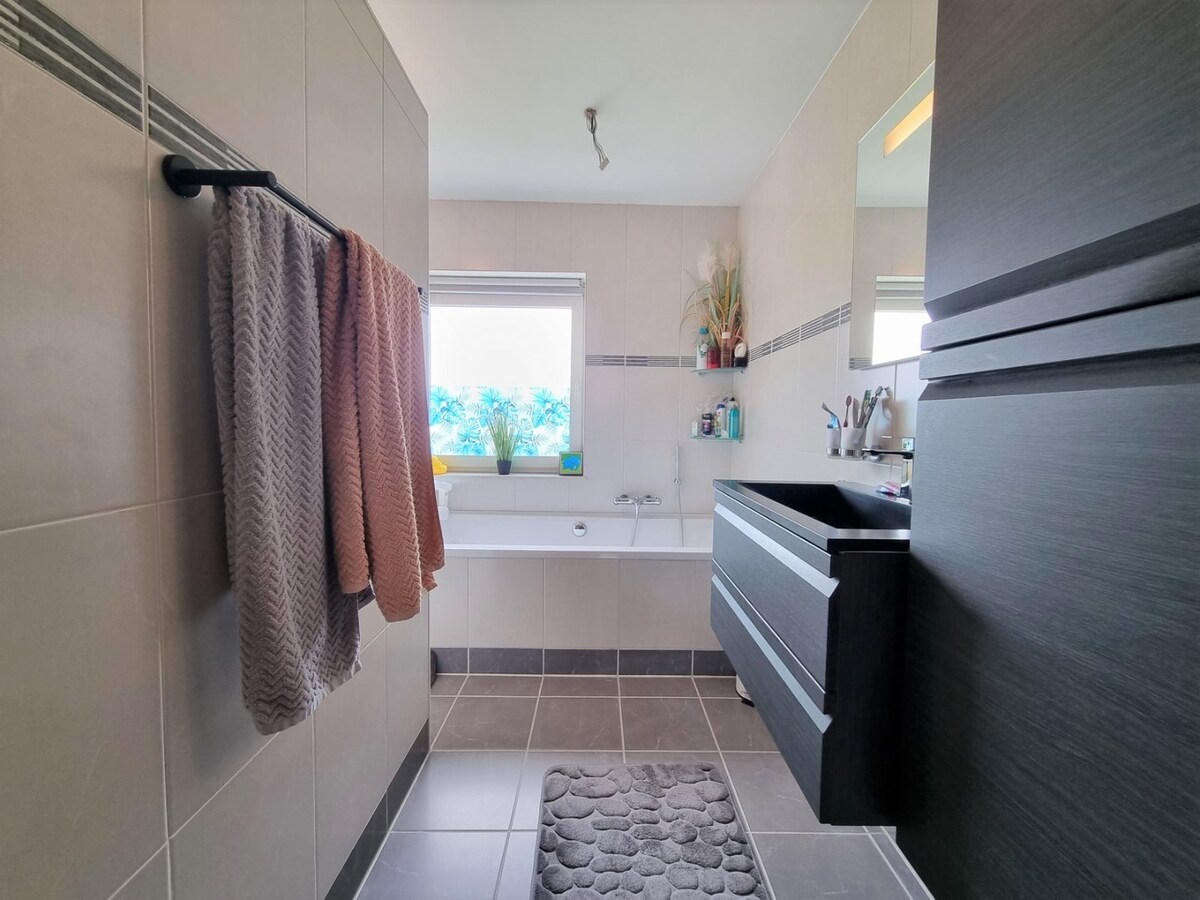 Knappe, recente gezinswoning met garage en grote tuin - Zeebrugge 