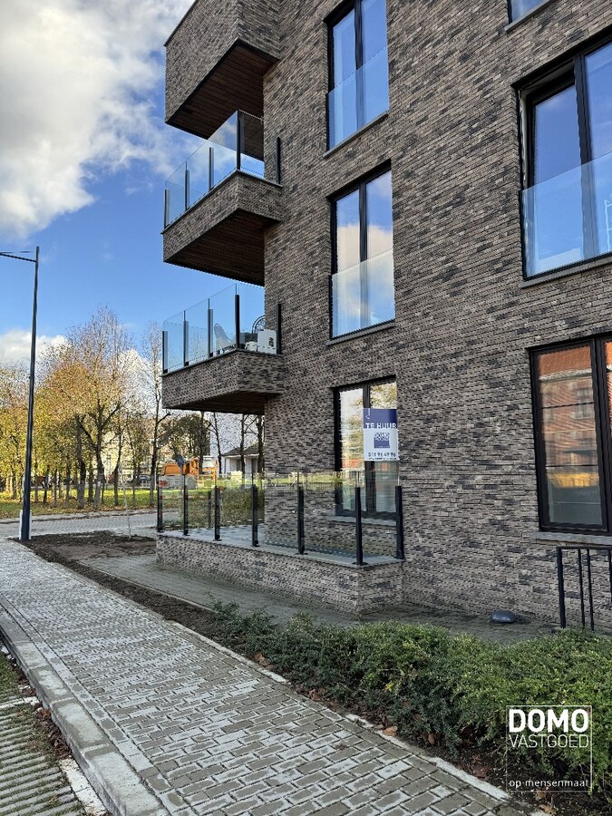 MODERN APPARTEMENT MET 2 SLAAPKAMERS IN HET CENTRUM VAN BOEKT 